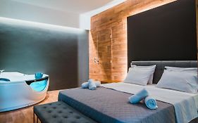 NOHO Boutique , premium living 7